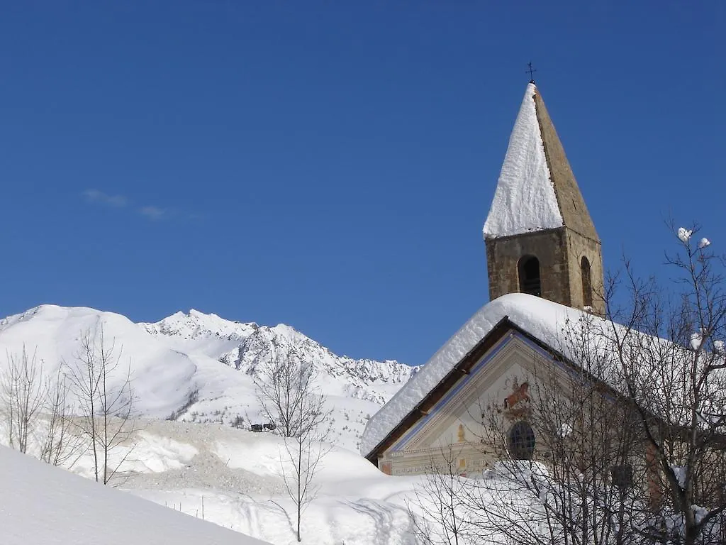 La petite étoile d'hôtes en Mercantour Saint-Dalmas-le-Selvage 0*,